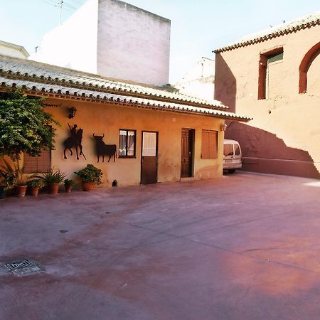 Hostal El Caballo Blanco Осуна Екстериор снимка