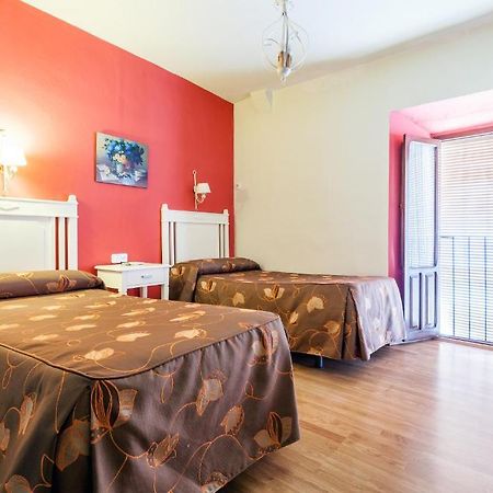 Hostal El Caballo Blanco Осуна Екстериор снимка