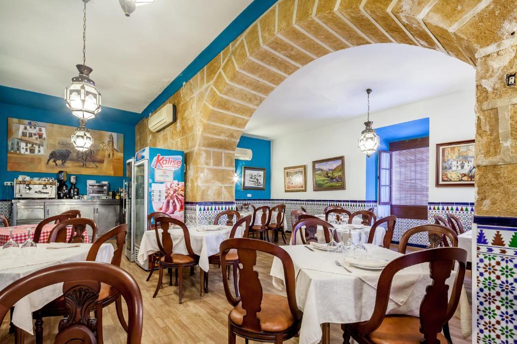 Hostal El Caballo Blanco Осуна Екстериор снимка