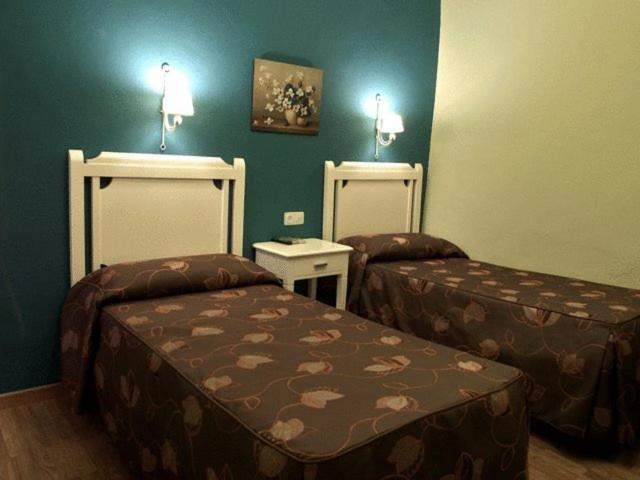 Hostal El Caballo Blanco Осуна Екстериор снимка